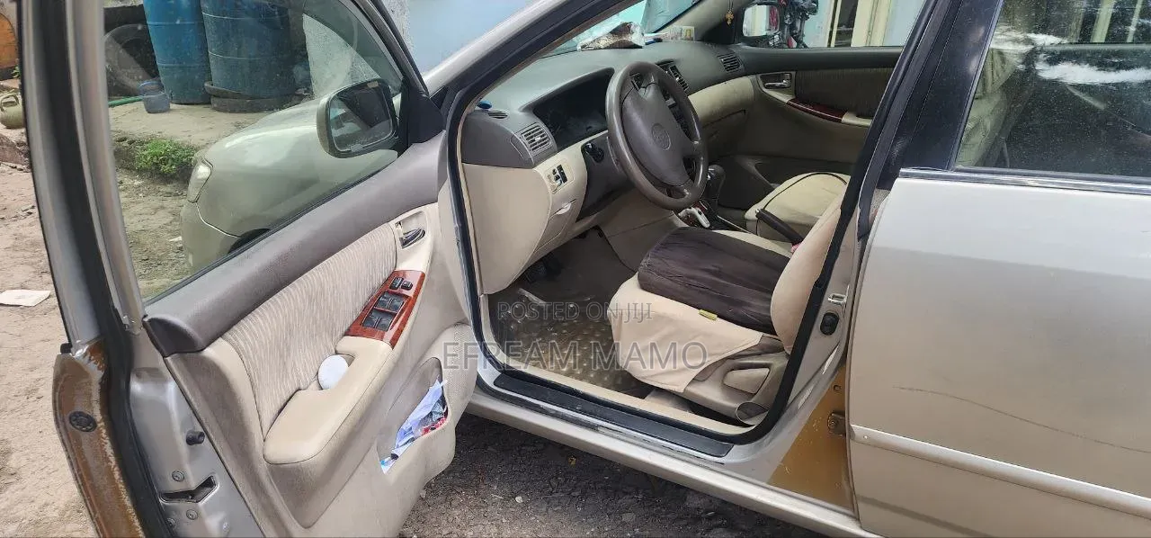 Toyota Corolla 2005 Silver