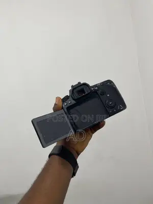 Canon D90 Camera