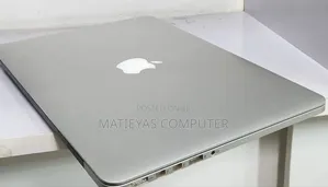 New Laptop Apple MacBook Pro 2013 8GB Intel Core i5 SSD 256GB