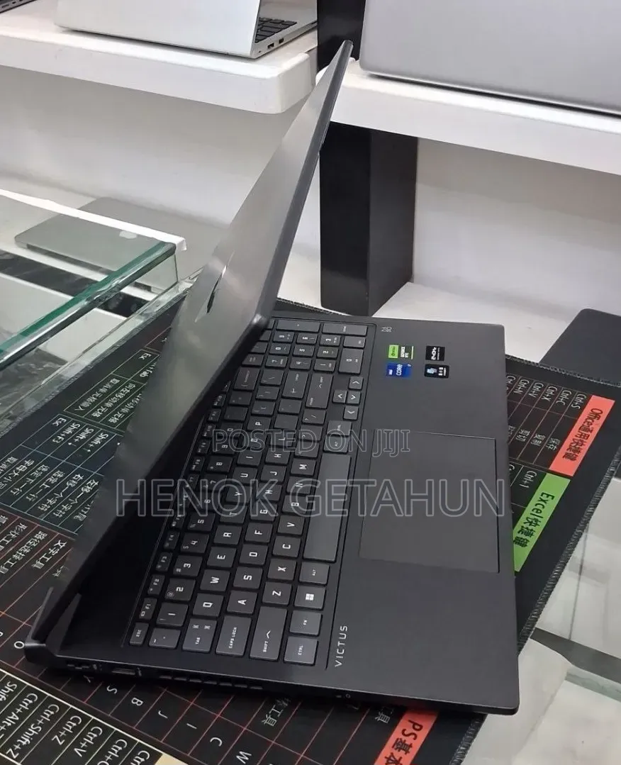 New Laptop HP Victus 16 16GB Intel Core i7 SSD 1T