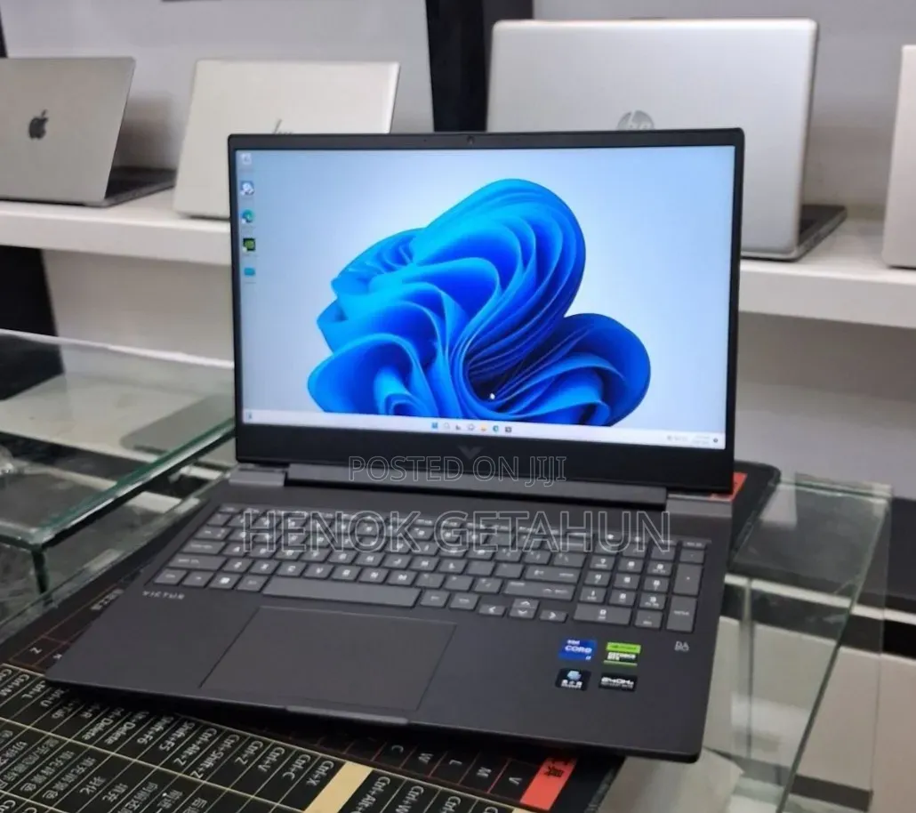New Laptop HP Victus 16 16GB Intel Core i7 SSD 1T