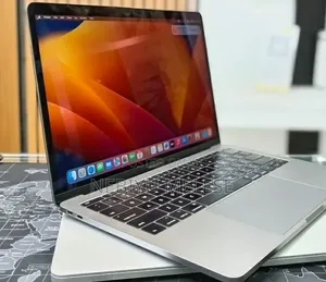 New Laptop Apple MacBook Pro 2017 16GB Intel Core i5 SSD 256GB