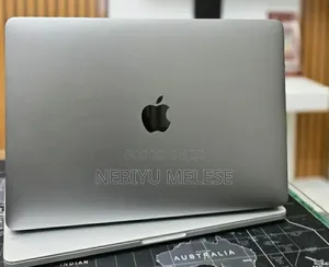 New Laptop Apple MacBook Pro 2017 16GB Intel Core i5 SSD 256GB