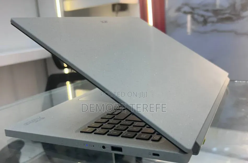 New Laptop Acer Apsire M3 581TG 16GB Intel Core i7 SSD 1T
