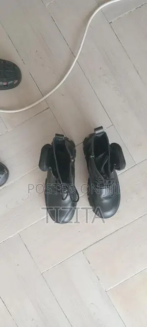 Boots Shoes