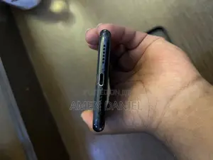 Apple iPhone XR 64 GB Black