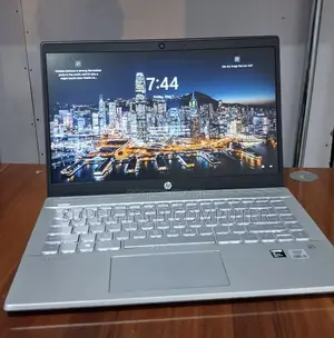 New Laptop HP Pavilion 14 8GB Intel Core i5 SSD 512GB