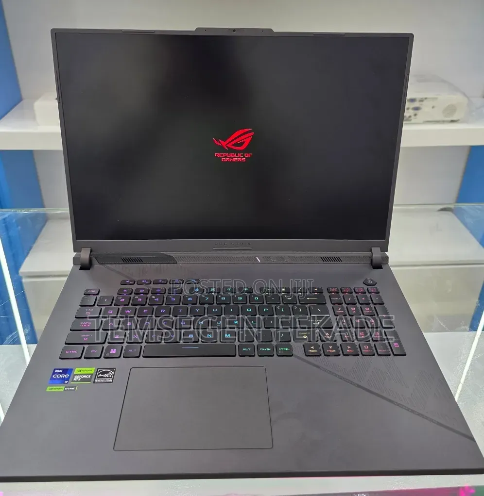 New Laptop Asus G71GX 16GB Intel Core i9 SSD 1T