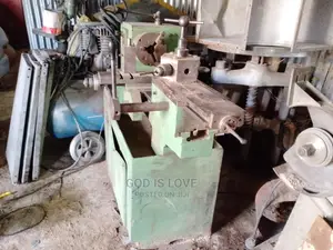 Photo - Lathe Machine