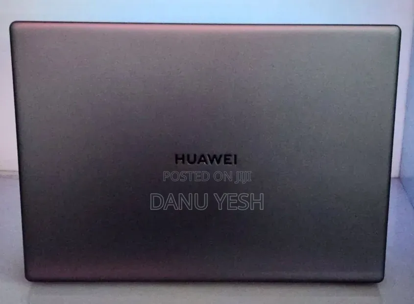 New Laptop Huawei MateBook 13 WRT-W19E 16GB Intel Core i7 SSD 512GB