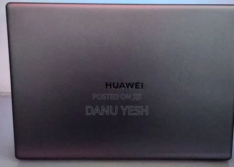 New Laptop Huawei MateBook 13 WRT-W19E 16GB Intel Core i7 SSD 512GB