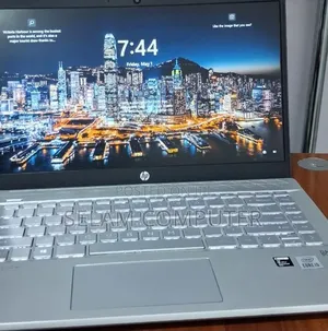 New Laptop HP Pavilion 14 8GB Intel Core i5 SSD 512GB