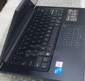 New Laptop Asus VivoBook 15 X505BA 16GB Intel Core i5 SSD 512GB