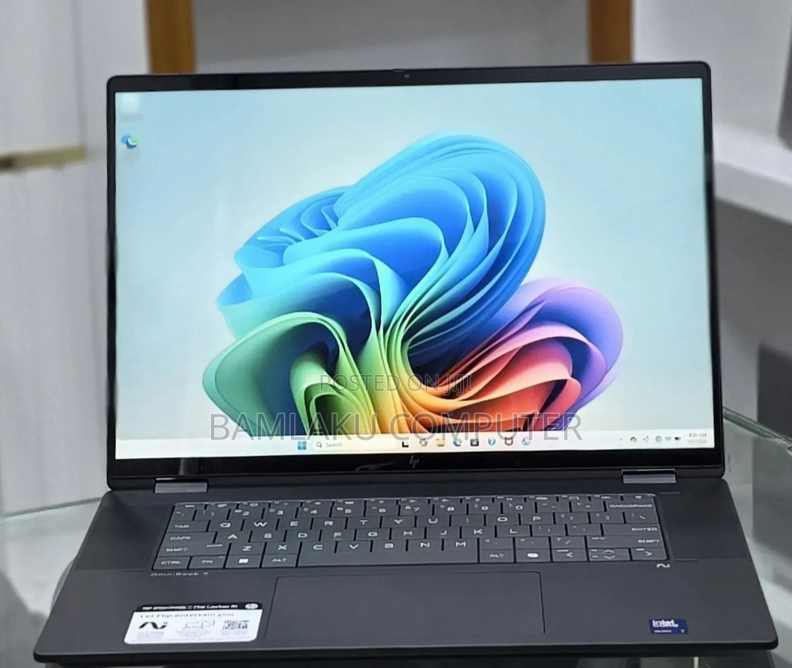 New Laptop HP OmniBook X Flip 16" 16GB Intel Core Ultra 7 SSD 1T