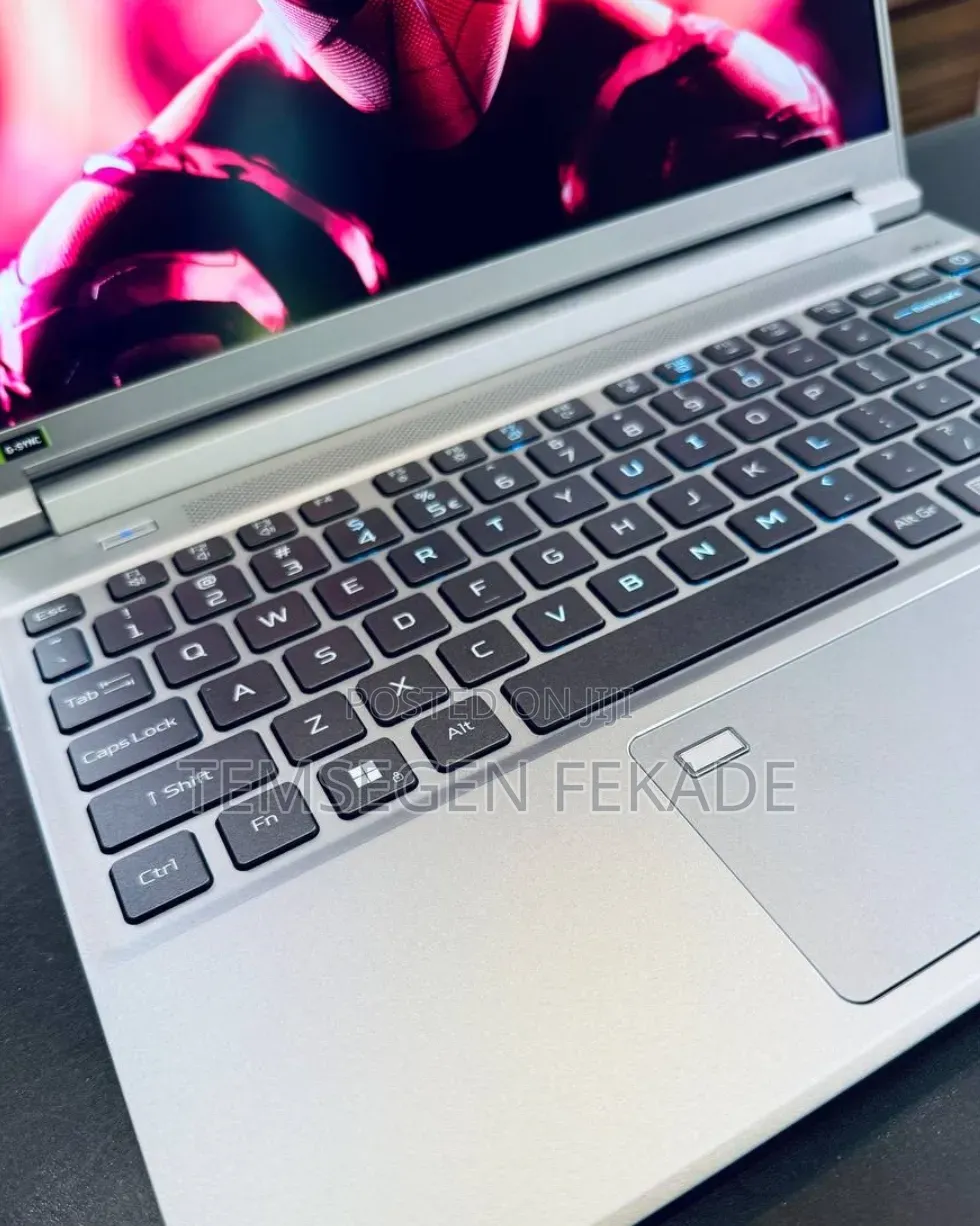 New Laptop Acer 16GB Intel Core i7 SSD 1T