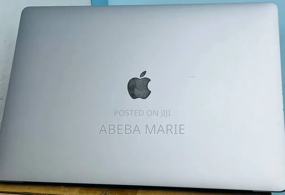 New Laptop Apple MacBook Pro 2018 32GB Intel Core i9 SSD 1T