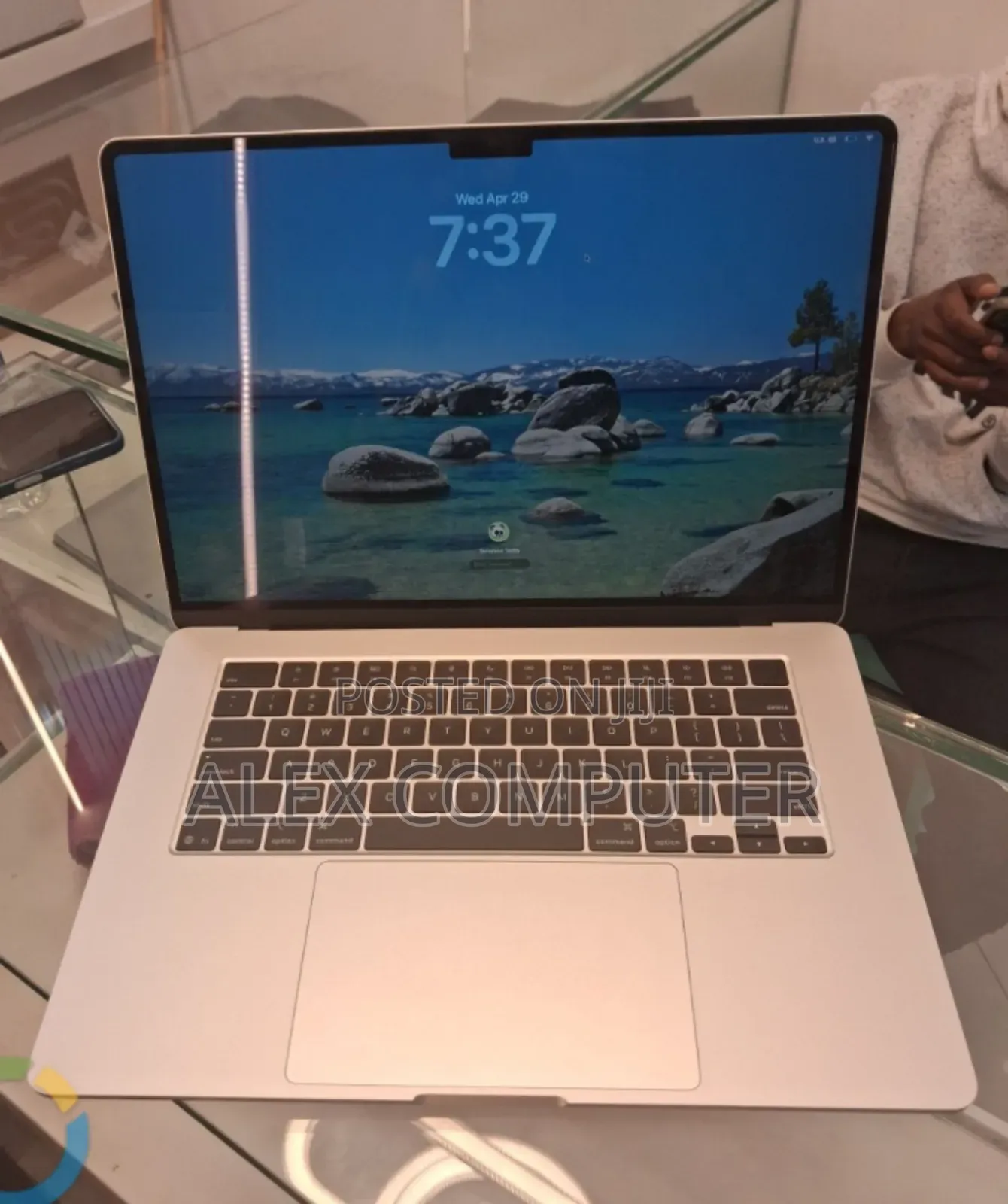 New Laptop Apple MacBook Air 2025 M4 15-inch 24GB Apple M4 SSD 512GB