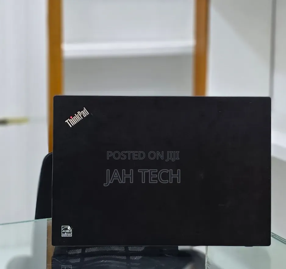 New Laptop Lenovo ThinkPad T480s 8GB Intel Core i7 SSD 256GB