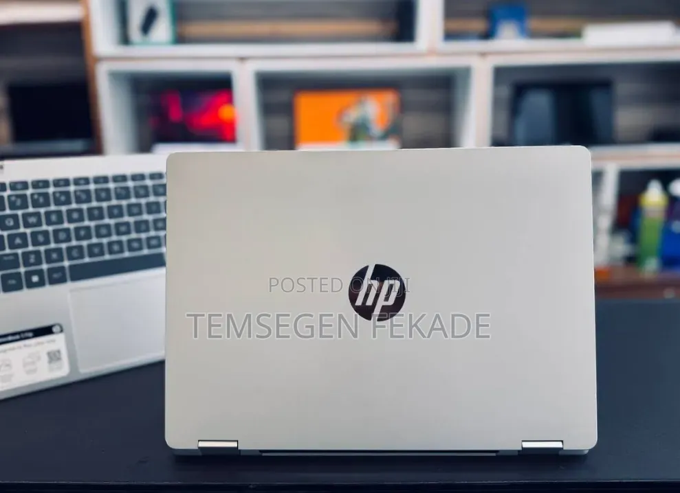 New Laptop HP OmniBook 5 Flip 16GB Intel Core 7 SSD 512GB