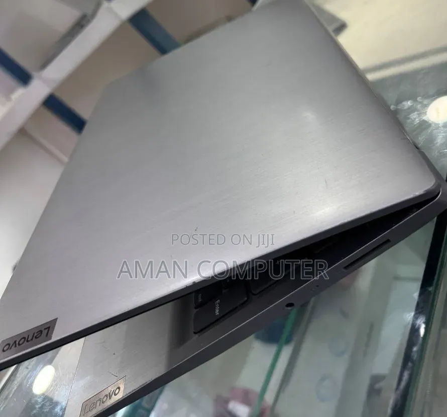 New Laptop Lenovo Ideapad 3 8GB Intel Core i5 SSD 512GB
