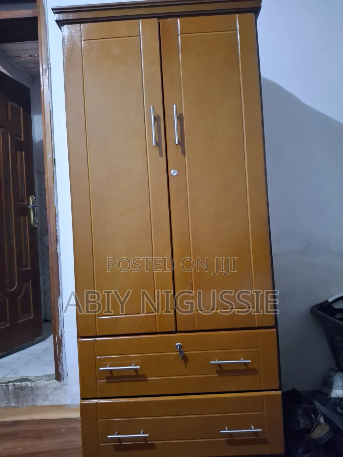 Closet Kumsten