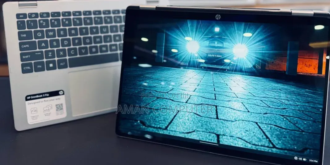 New Laptop HP OmniBook 5 Flip 16GB Intel Core 7 SSD 512GB