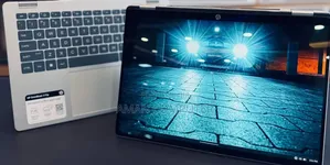 New Laptop HP OmniBook 5 Flip 16GB Intel Core 7 SSD 512GB