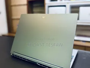 New Laptop Acer Predator Helios 18 PH18-71 16GB Intel Core i7 SSD 1T