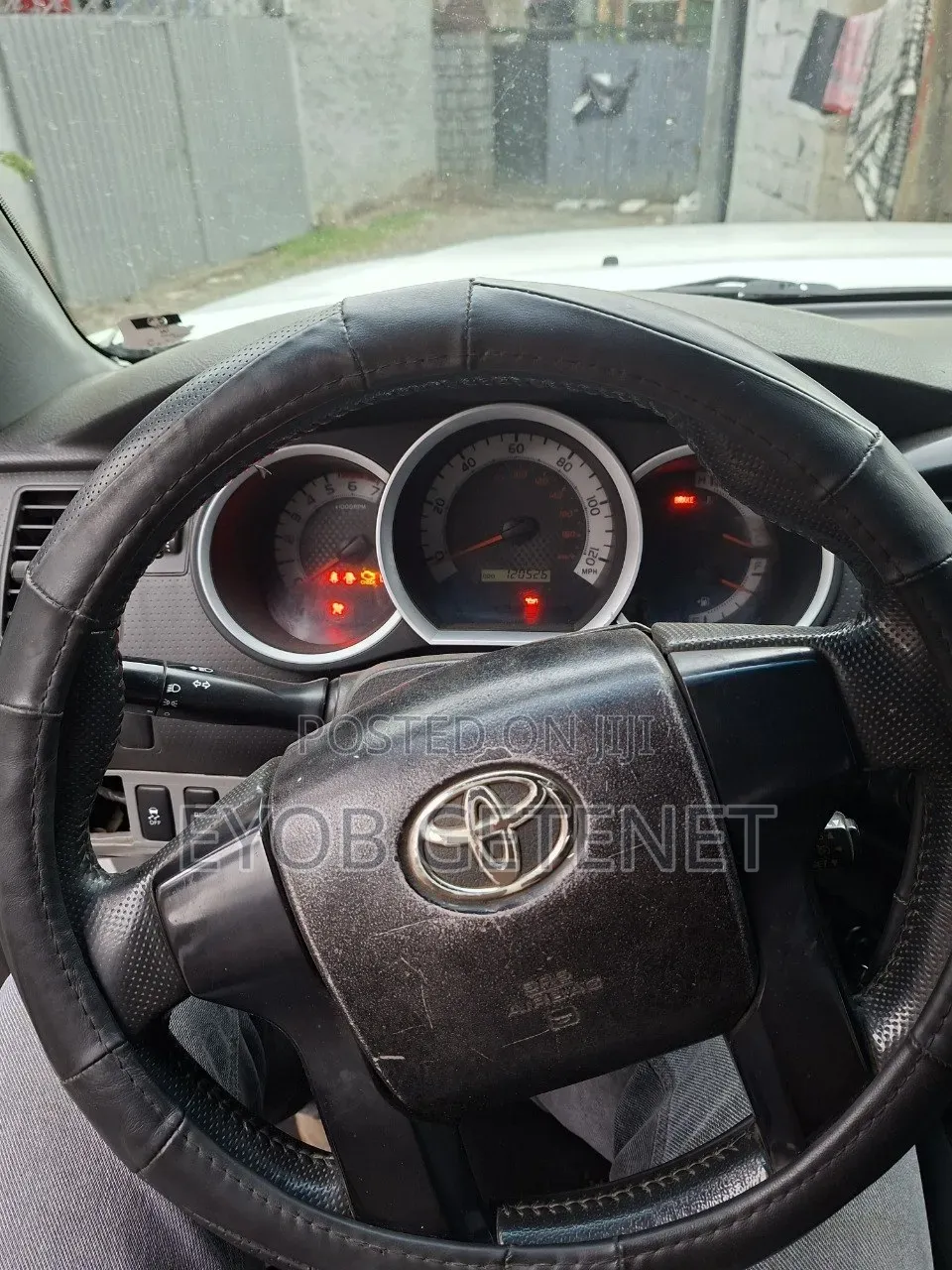 Toyota Tacoma 2012 White