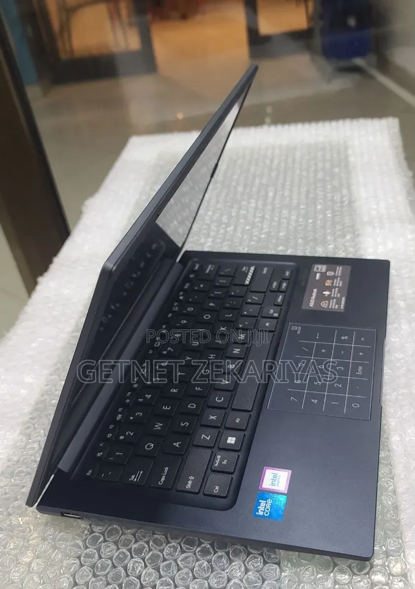 New Laptop Asus VivoBook 15 X505BA 16GB Intel Core 5 SSD 512GB