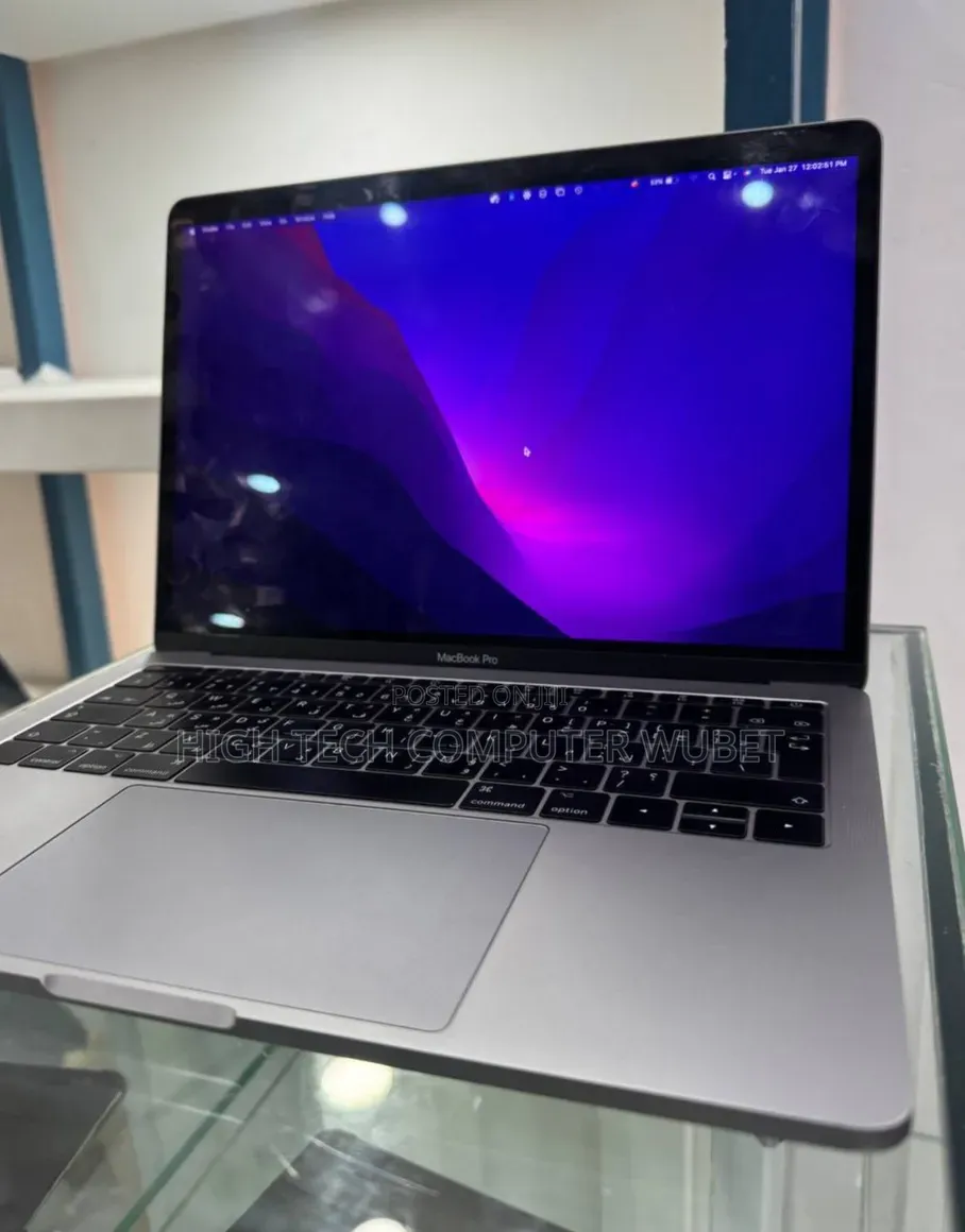 New Laptop Apple MacBook Pro 2017 8GB Intel Core i5 SSD 128GB