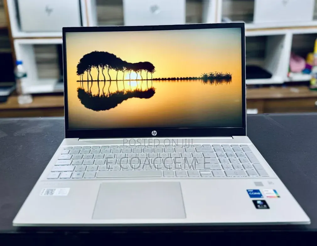 New Laptop HP 16GB Intel Core i5 SSD 512GB