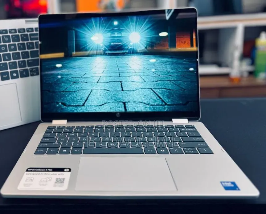 New Laptop HP 16GB Intel Core 7 SSD 512GB