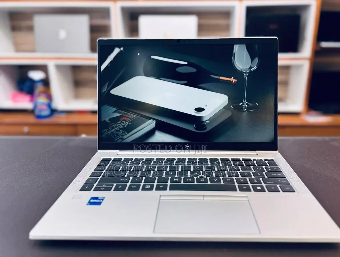 New Laptop HP EliteBook 840 G8 16GB Intel Core i7 SSD 512GB