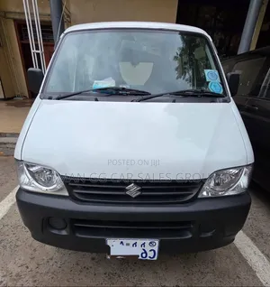 Suzuki Eeco 2024 White