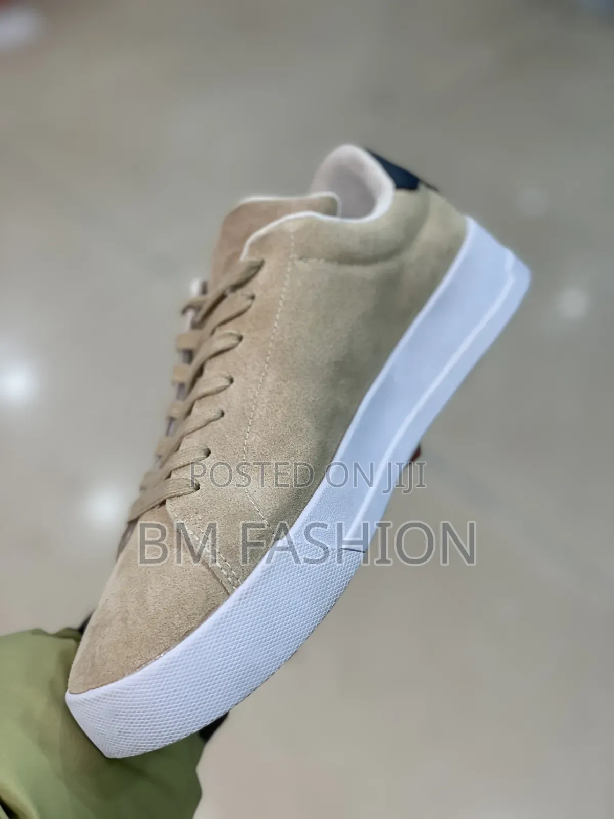 Tommy Hilfiger Sand Suede/White