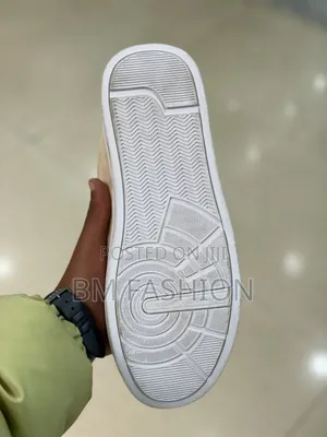 Tommy Hilfiger Sand Suede/White
