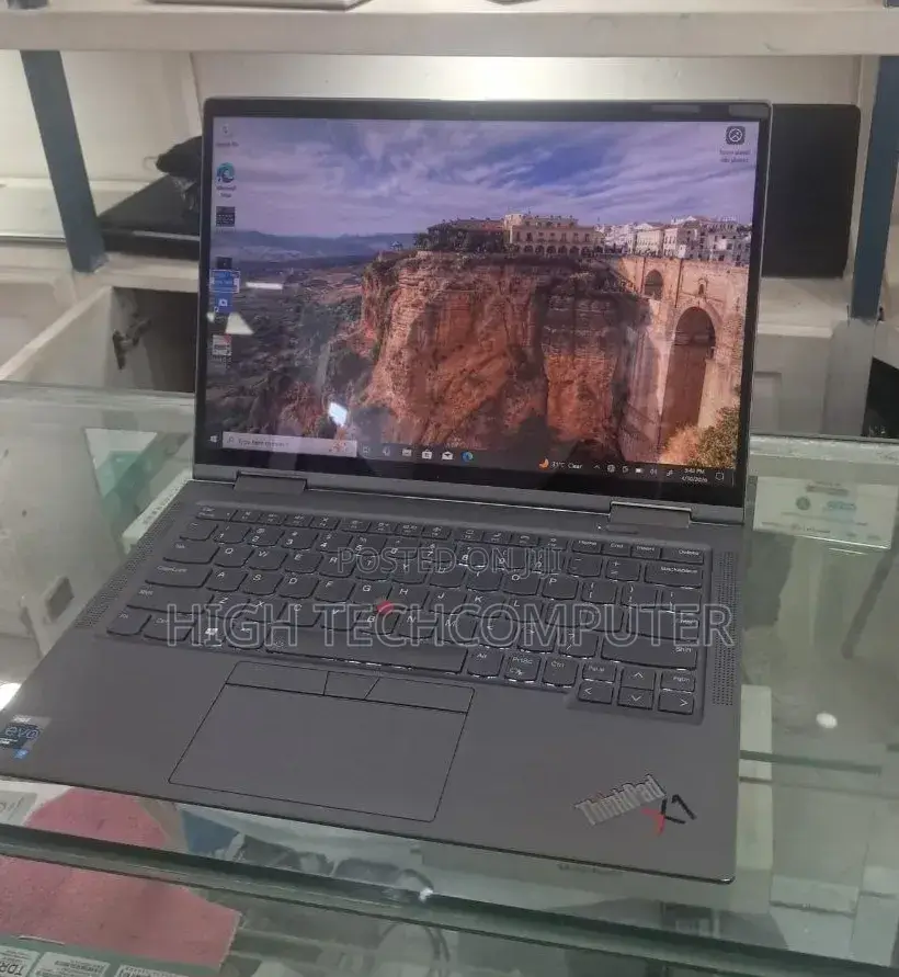 New Laptop Lenovo ThinkPad X1 Yoga 16GB Intel Core i7 SSD 512GB