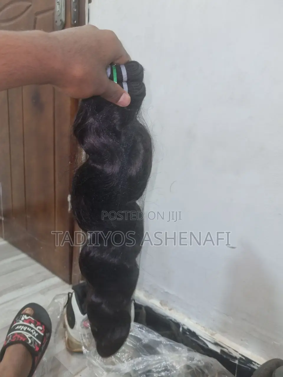 Need Human Hair PLS Dm