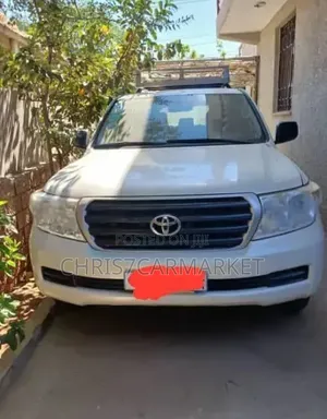Toyota Land Cruiser 4.5 V8 GX-R 2012 White