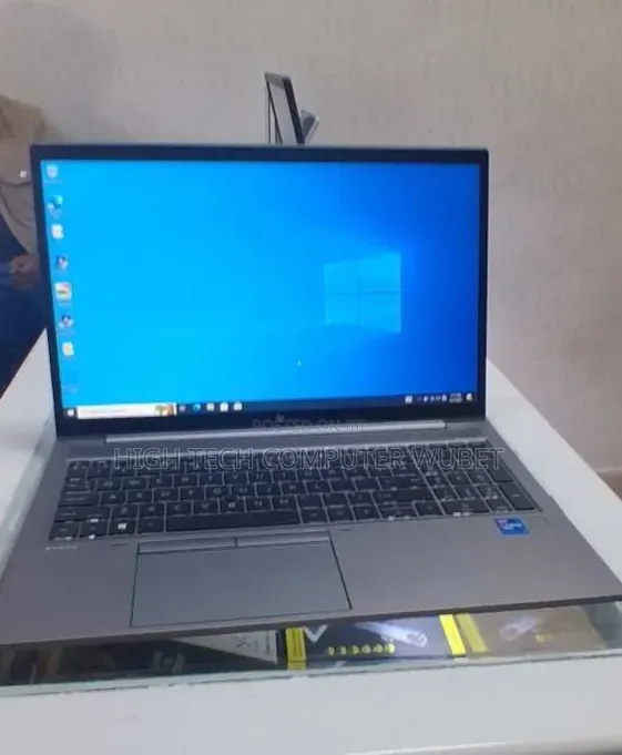 New Laptop HP ZBook Studio G8 16GB Intel Core i7 SSD 512GB