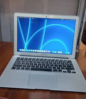 New Laptop Apple MacBook Air 2015 8GB Intel Core i5 SSD 256GB