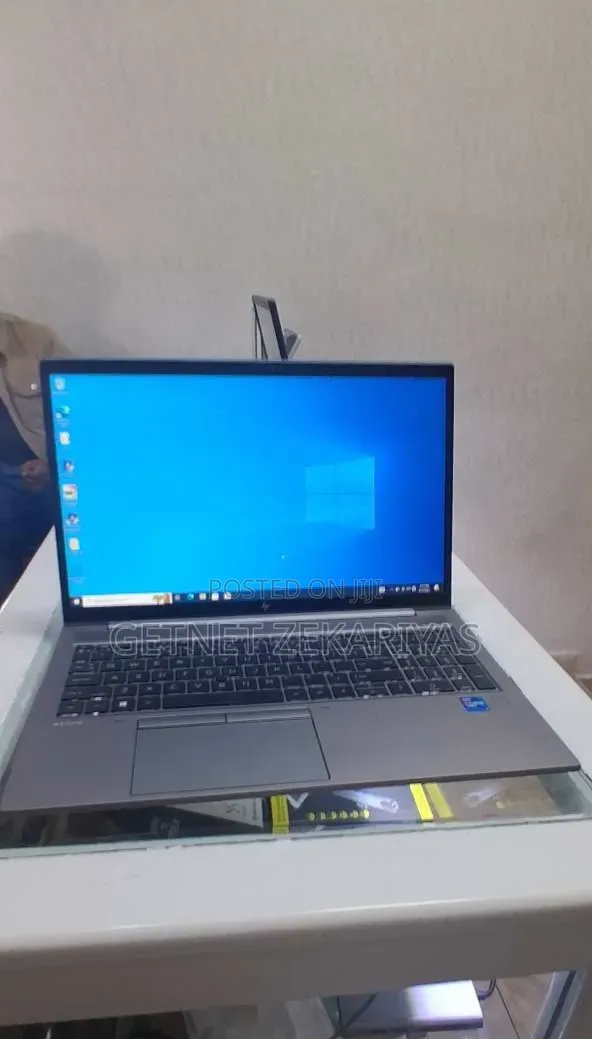 New Laptop HP ZBook 15 16GB Intel Core i7 SSD 512GB