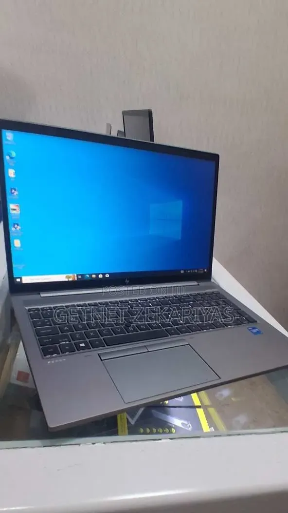 New Laptop HP ZBook 15 16GB Intel Core i7 SSD 512GB