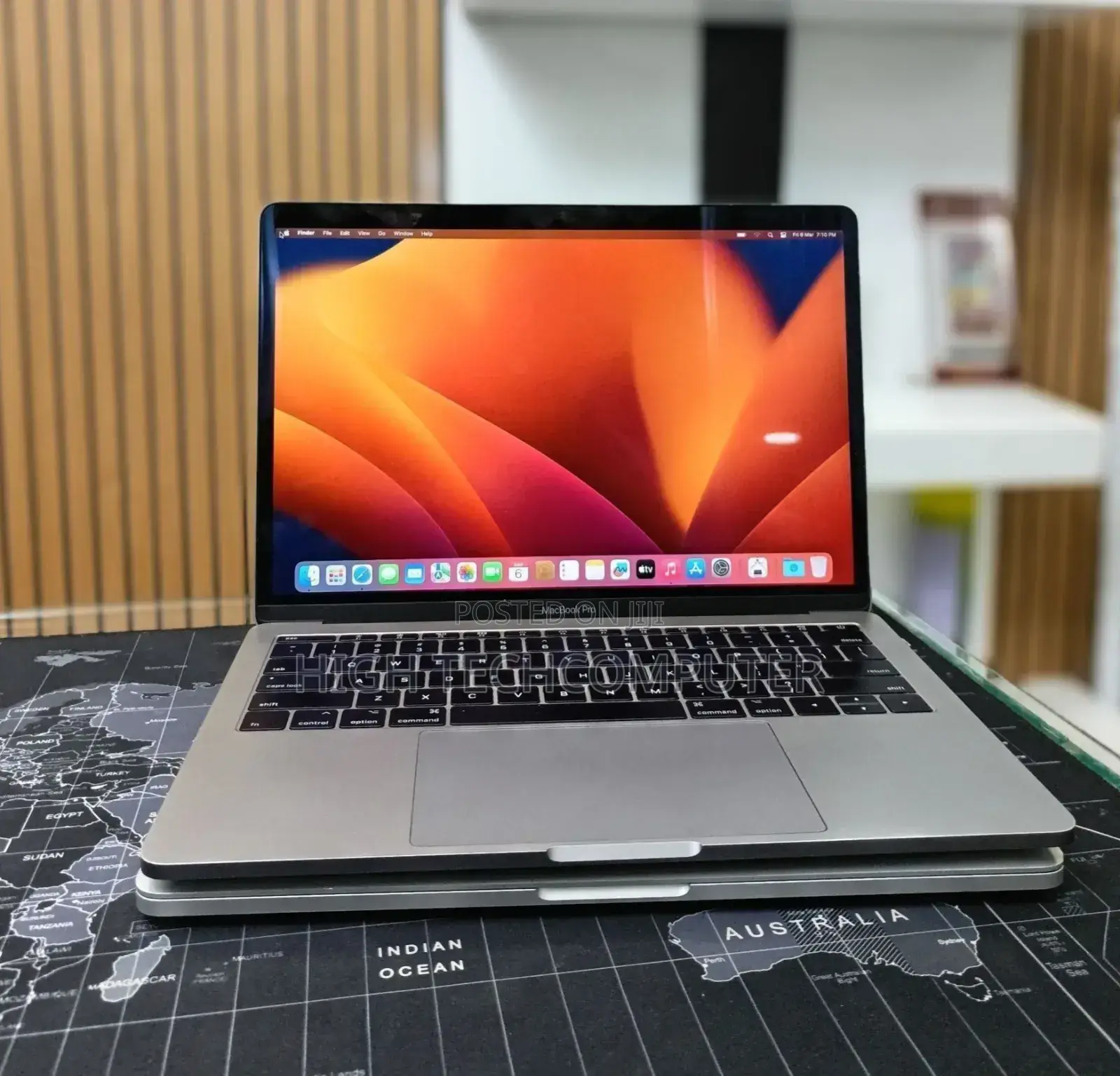 New Laptop Apple MacBook Pro 2017 16GB Intel Core i5 SSD 256GB