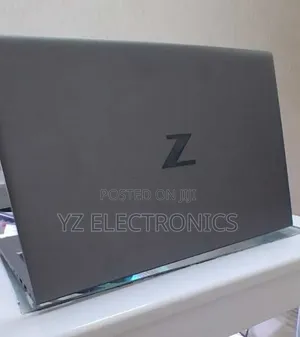 New Laptop HP ZBook Firefly 15 G7 16GB Intel Core i7 SSD 512GB