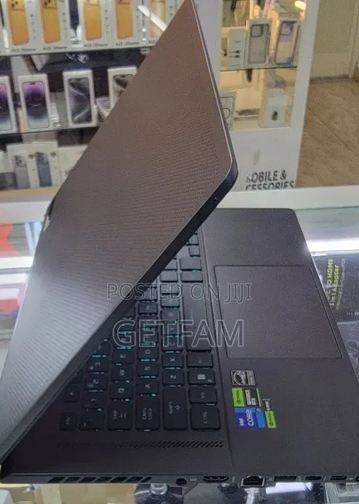 New Laptop Asus ROG Zephyrus G15 16GB Intel Core i7 SSD 512GB