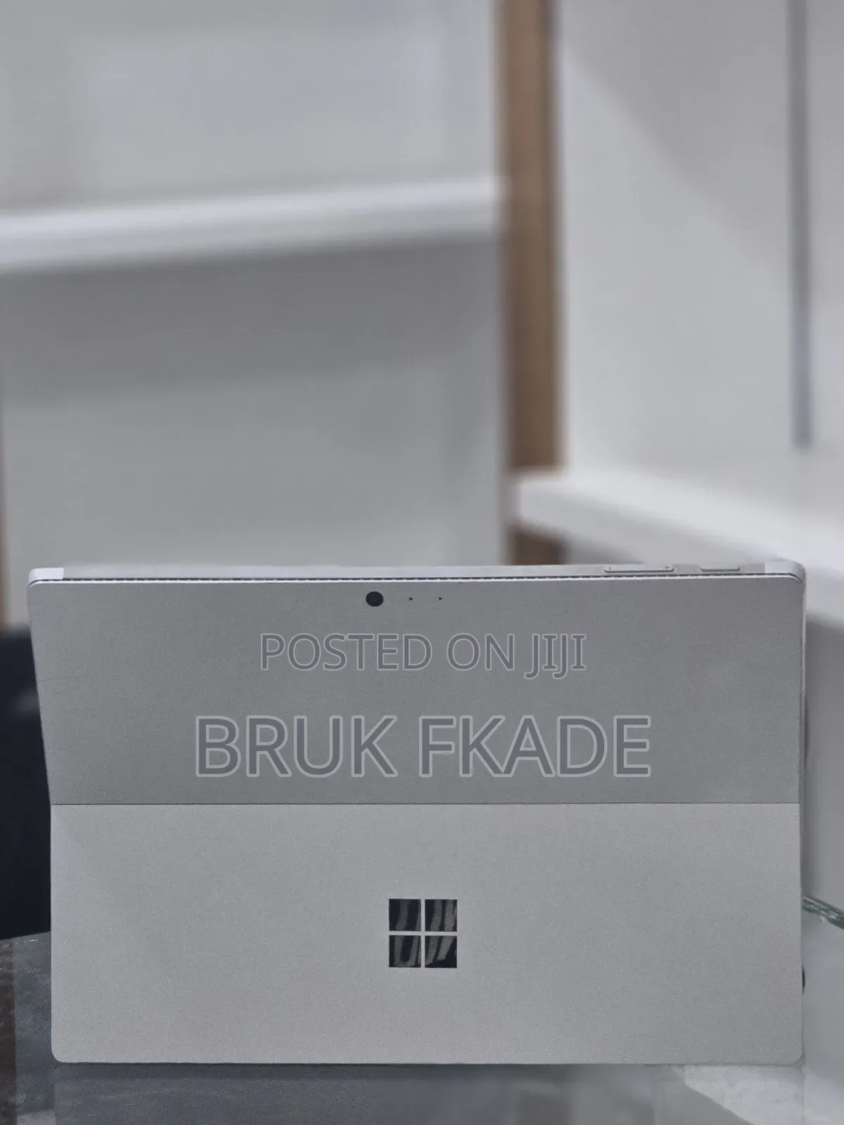 New Laptop Microsoft Surface Pro 4 8GB Intel Core i5 SSD 256GB