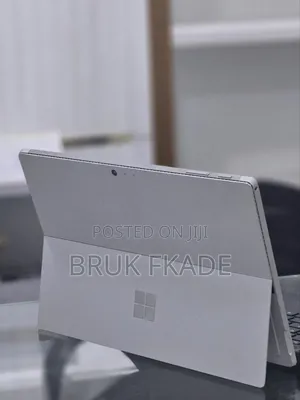 New Laptop Microsoft Surface Pro 4 8GB Intel Core i5 SSD 256GB
