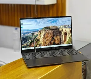 New Laptop Dell Inspiron 15 16GB Intel Core i7 SSD 512GB